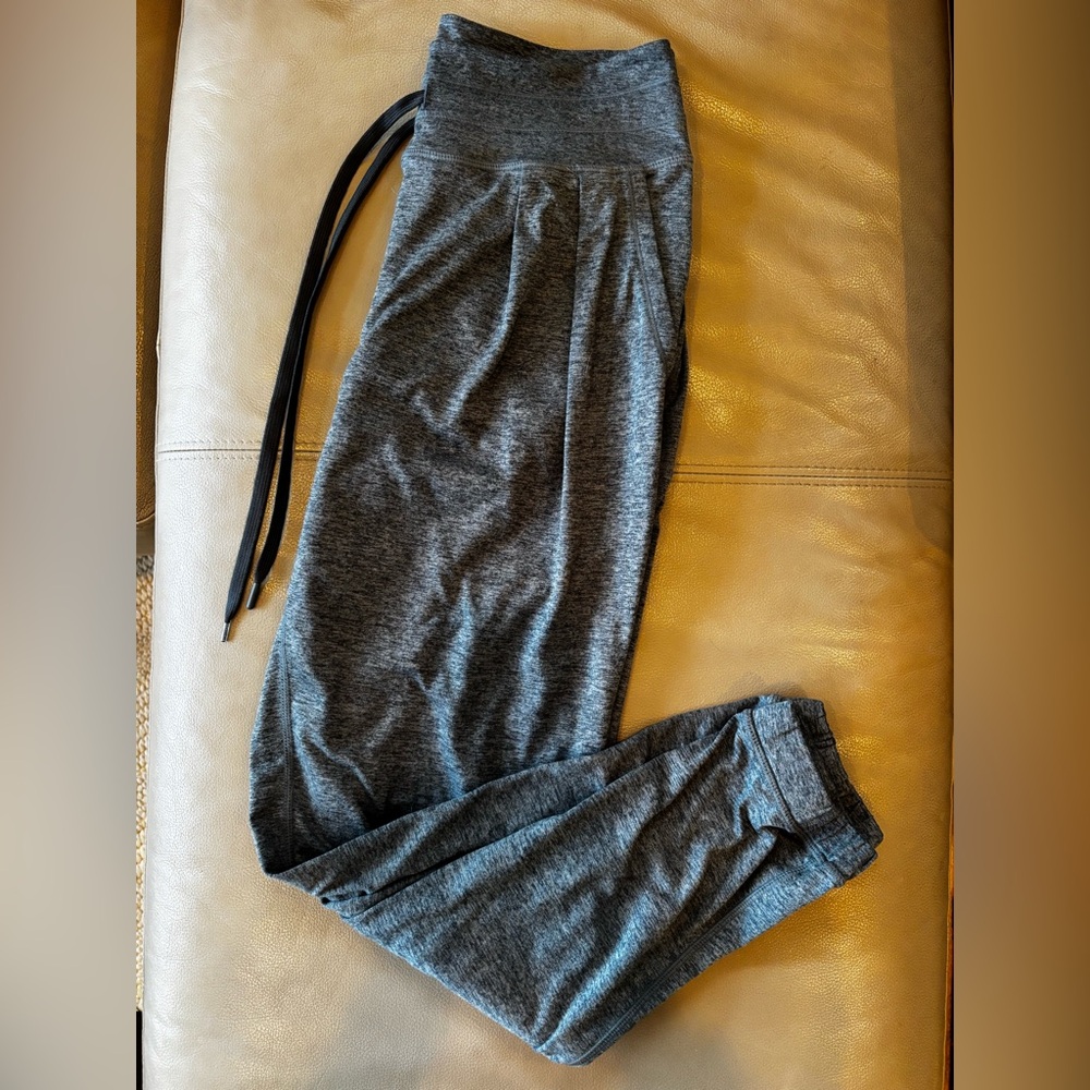 LOLE grey jogger pant, size small